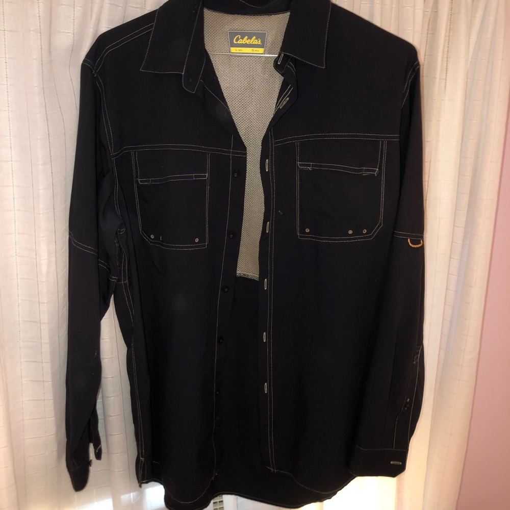 Men’s Cabela’s navy blue long sleeve button down